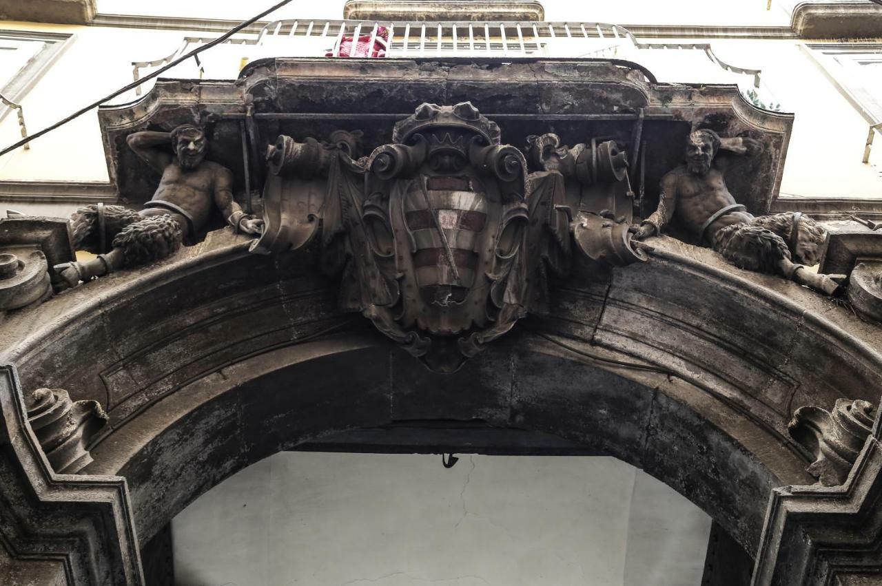 Palazzo Carafa Della Spina Lejlighed Napoli Eksteriør billede